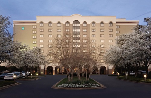 Greenville - Spartanburg Hotel | Embassy Suites Greenville Golf Resort & Conference Center