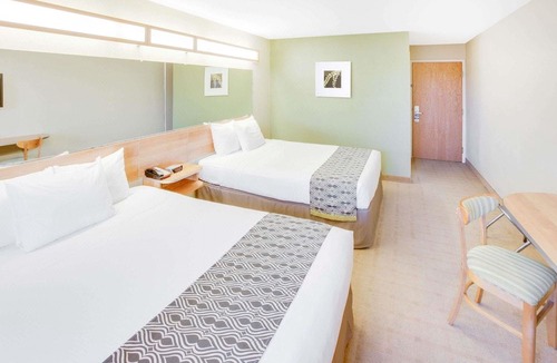 Saraland Hotel | Microtel Inn & Suites by Wyndham Saraland
