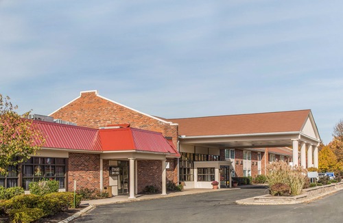 Plainfield Hotel | Quality Inn Plainfield I-395
