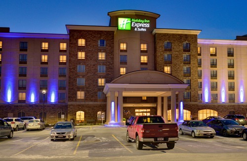 Township of Woolwich Hotel | Holiday Inn Express Hotel & Suites Waterloo - St Jacobs, an Ihg Hotel