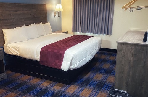Decatur Hotel | Lone Star Inn