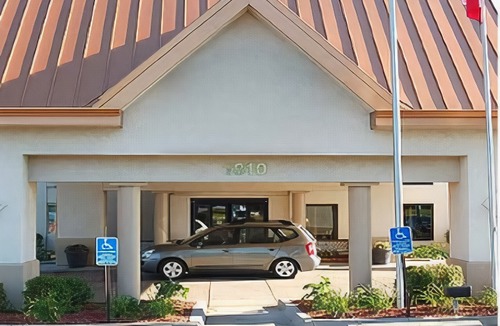 Des Moines Hotel | Ramada by Wyndham des Moines Airport