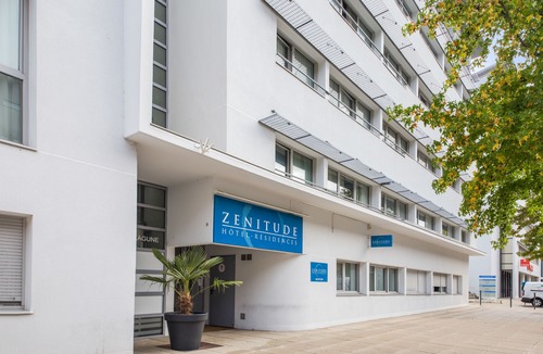 Miroir - Batignolles Hotel | Zenitude Hôtel-Résidences le Mans Novaxis