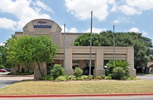 Franklin Park Hotel | Ramada by Wyndham Austin South