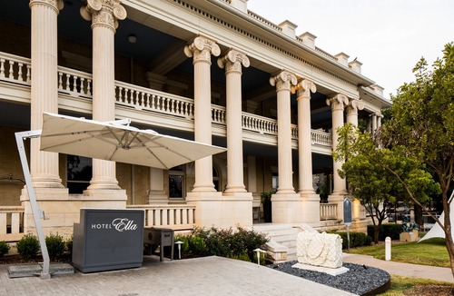 West Campus Hotel | Hotel Ella