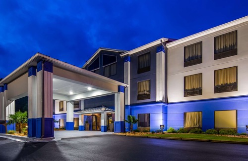 McDonough Hotel | Best Western Plus McDonough Inn & Suites