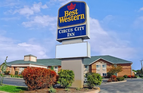 Peru Hotel | Best Western Circus City Inn