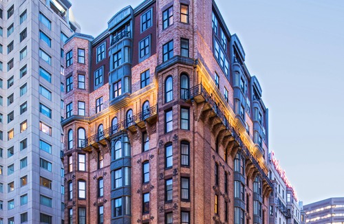 Prudential - St. Botolph Hotel | Courtyard Boston Copley Square