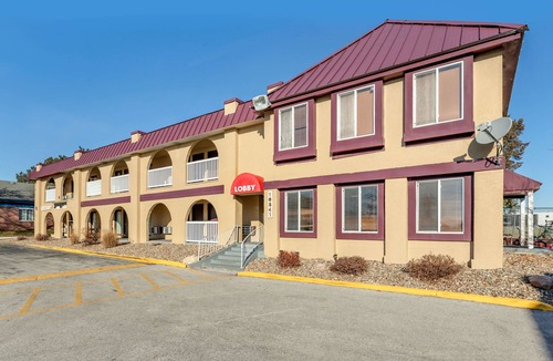 Urbandale Hotel | Econo Lodge Urbandale-Northwest des Moines