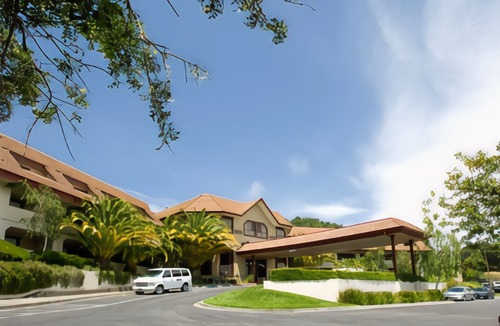 Novato Hotel | Best Western Plus Novato Oaks Inn
