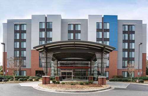 Augusta Hotel | Best Western Plus Augusta North Inn & Suites