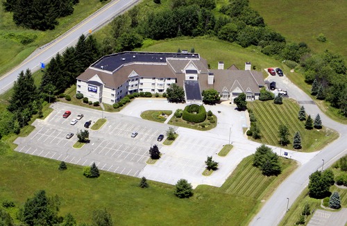 Orono Hotel | Black Bear Inn and Conference Center