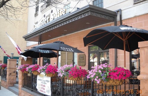 Carlisle Hotel | Comfort Suites Downtown Carlisle