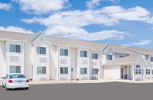 Colfax Hotel | Microtel Inn & Suites by Wyndham Colfax