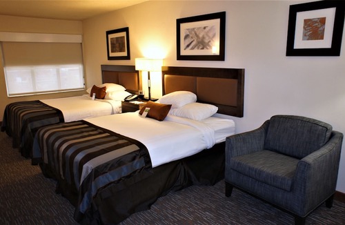 Twin Brook Hotel | Wingate by Wyndham - Chattanooga