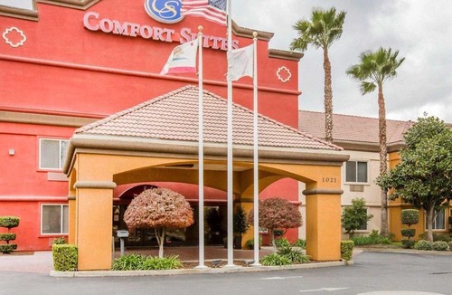 Tulare Hotel | Comfort Suites Tulare