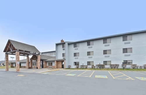 Platte City Hotel | Ramada by Wyndham Platte City KCI Airport