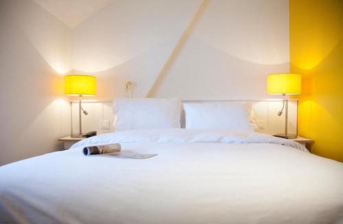 Rolleboise Hotel | La Ruche