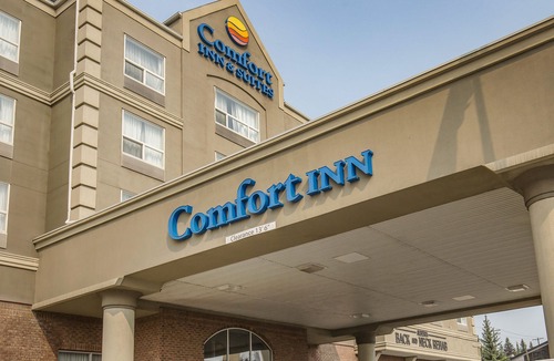 Southwest Calgary Hotel | Comfort Inn & Suites South