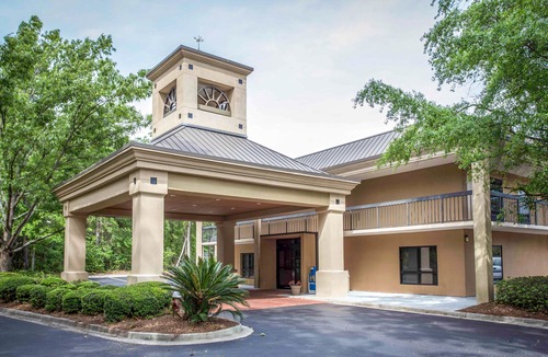 Aiken Hotel | Clarion Inn & Suites