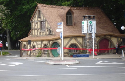 Matamata Hotel | Horse and Jockey Inn