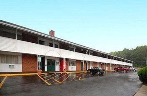 Northborough Hotel | Econo Lodge Inn & Suites
