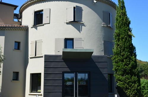 Valence Hotel | Best Western Plus Clos Syrah