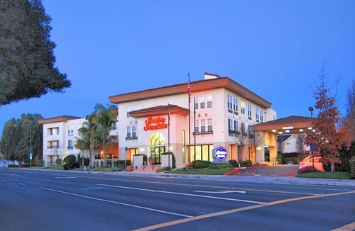 Jackson Park Hotel | Hampton Inn & Suites Mountain View