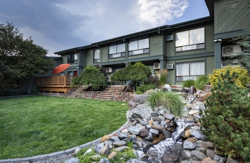 Mount Shasta Hotel | Best Western Plus Tree House
