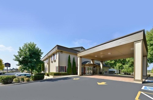 Albany Hotel | Best Western Plus Prairie Inn