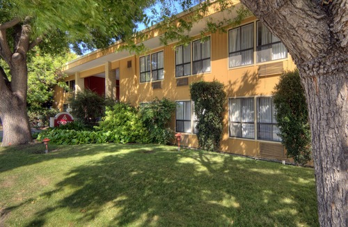 North Whisman Hotel | County Inn