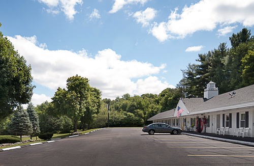 Westminster Hotel | Rodeway Inn Westminster