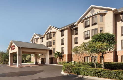 Tarpon Springs Hotel | Hampton Inn & Suites Tarpon Springs