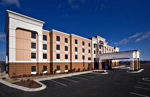 Jackson Hotel | Hampton Inn & Suites Jackson