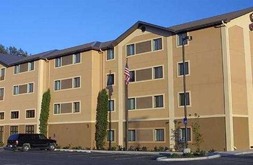 Burlington Hotel | Hampton Inn & Suites Burlington