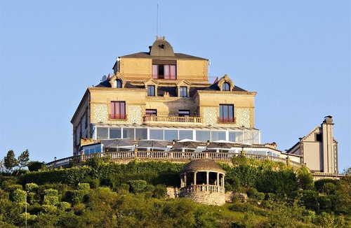 Rolleboise Hotel | Domaine de La Corniche