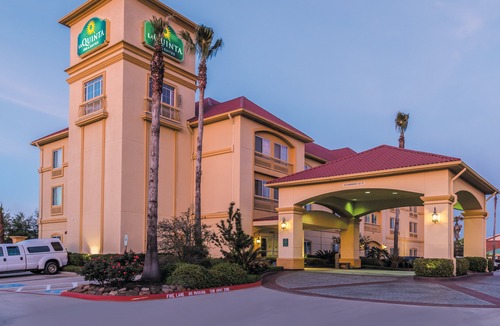 Tomball Hotel | La Quinta by Wyndham Tomball