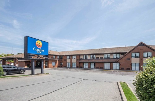 Pickering Hotel | Comfort Inn Pickering