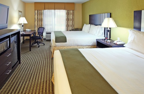 Carthage Hotel | Holiday Inn Express Hotel & Suites Carthage, an Ihg Hotel