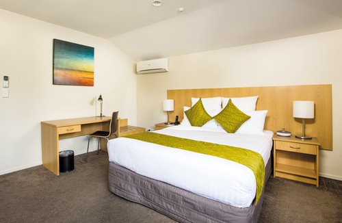 Greenlane Hotel | Greenlane Suites