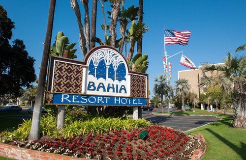 Central Mission Beach Hotel | Bahia Resort Hotel