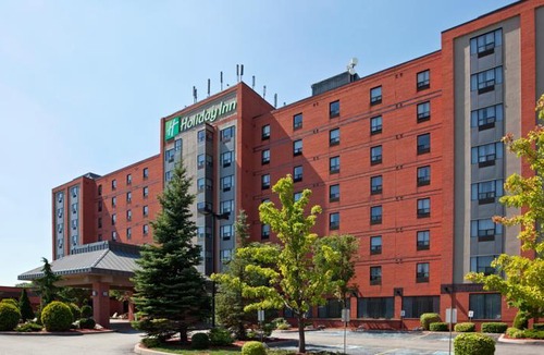 Windsor Hotel | Holiday Inn Windsor - Ambassador Bridge, an Ihg Hotel