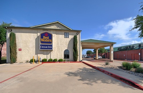 Cedar Park Hotel | Best Western Cedar Inn