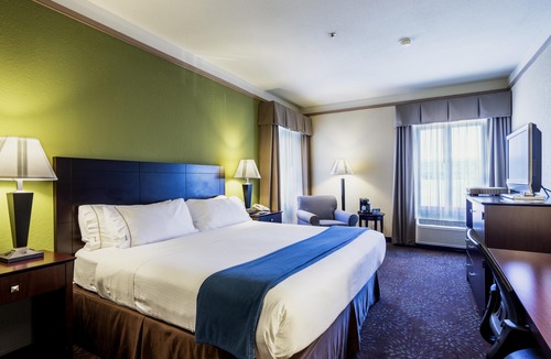 Tyrone Hotel | Holiday Inn Express Silver City, an Ihg Hotel