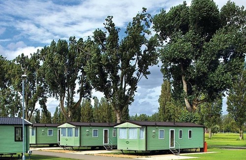 Great Houghton Cabin | 2 bedroom accommodation in Great Billing