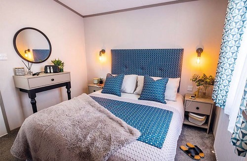 Ayr House | 2 bedroom accommodation in Ayr