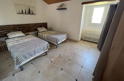 Bouin Cottage | Gite Bouin, 2 bedrooms, 4 persons