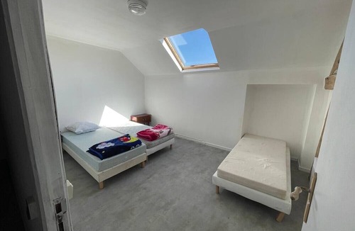Louan-Villegruis-Fontaine House | House sleeps up to 28 pool in summer