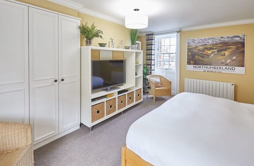 South Charlton Apartment | Host & Stay | Muggles Mews