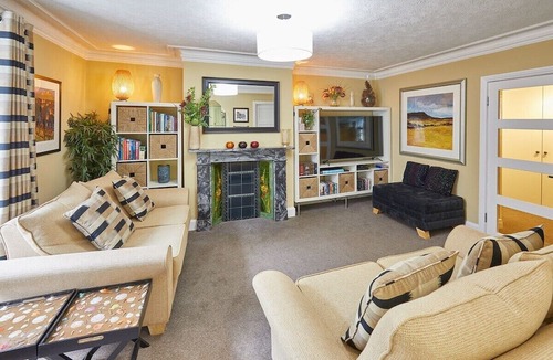 South Charlton Apartment | Host & Stay | Muggles Mews